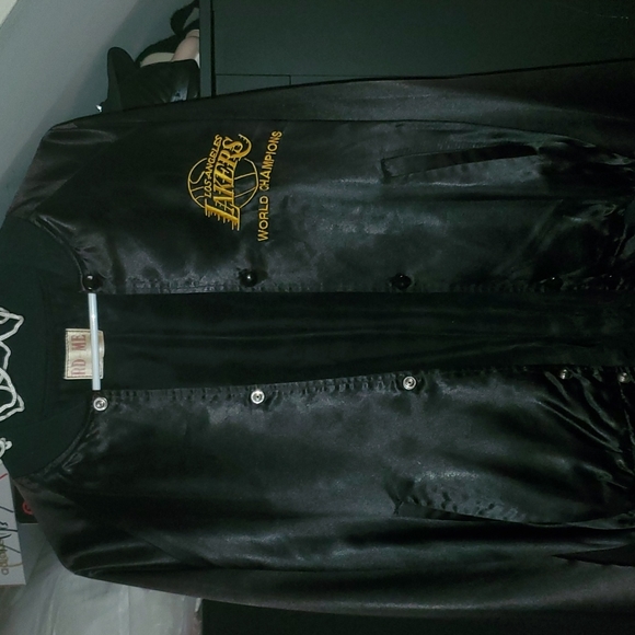 Vintage 80s Lakers black satin jacket - Picture 4 of 4